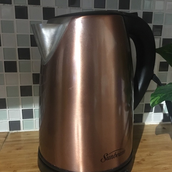 Cordless Copper Kettle - Picture 3 of 6